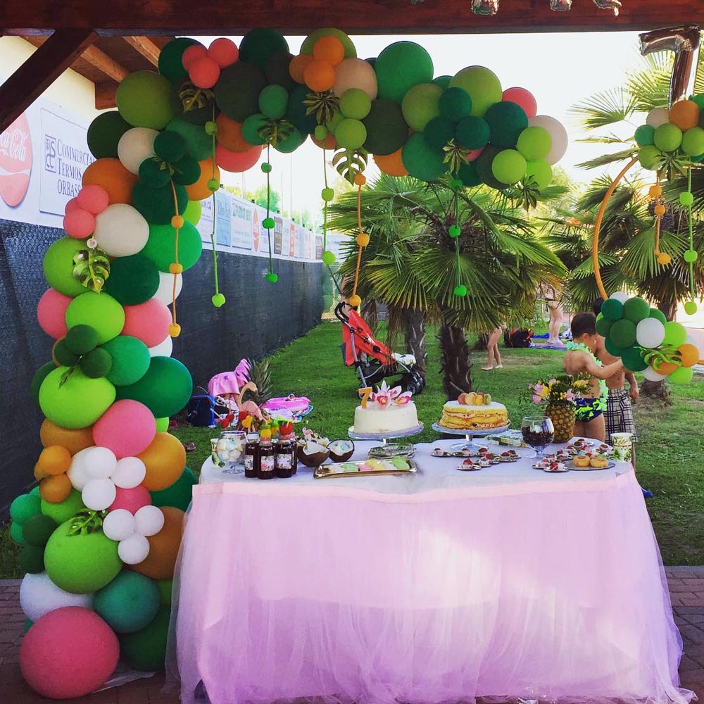 sweetdreamevents_compleanni_a_tema_tropical-in-piscina